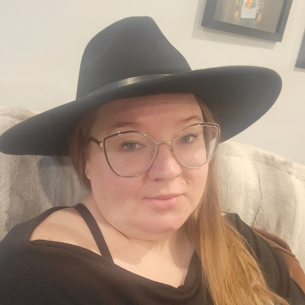 Meet your Posher, Nikii